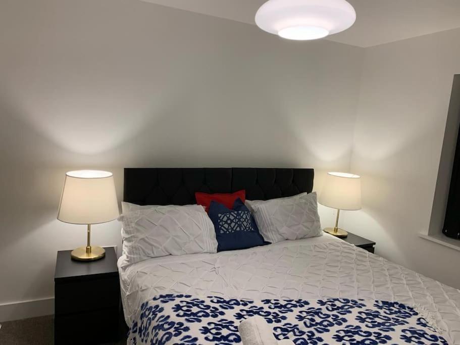 Brand New Entire 4 Bed House Multiple Free Parking Early Check-In Late Check- Out Allowed South Ockendon Екстериор снимка